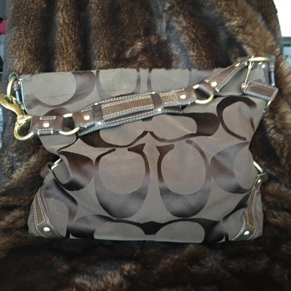 Coach Hobo Satchel. Signature Coated Canvas